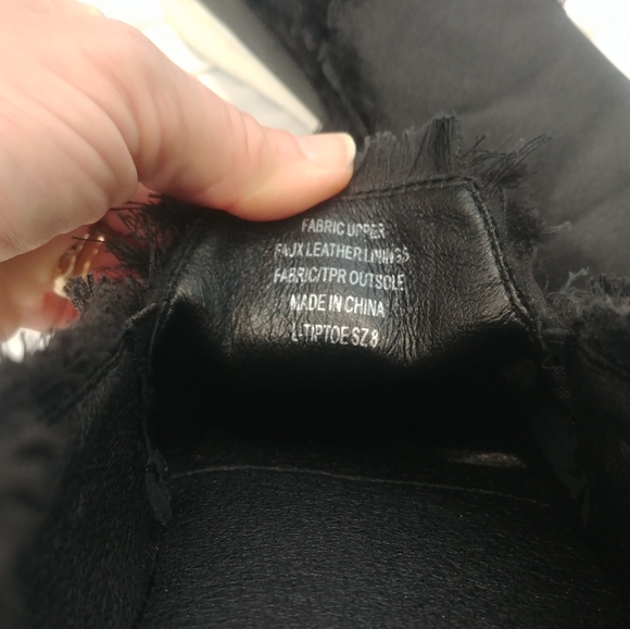 LFL Sneakers Slip On Loafers Black Satin Fringe Raw Hem Memory Foam 8 Kaitlyn - Picture 7 of 11